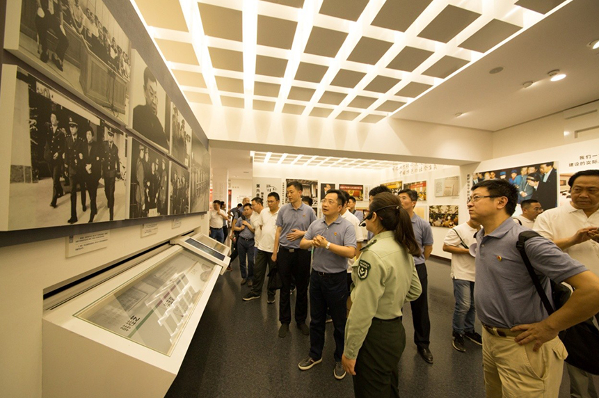 党委成员及党员代表赴西柏坡开展共建活动